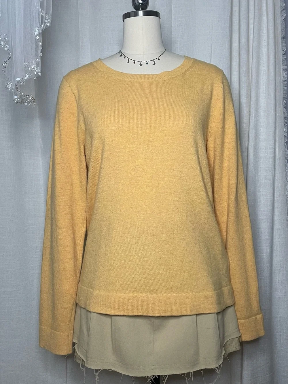 💛J. Crew Teddie - Yellow Crew Neck Sweater Size M